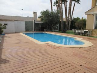 Casa a La Huerta. En venta chalet independiente en mutxamel