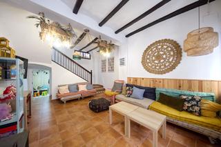 Masia a Onil. Se vende casa de pueblo en onil
