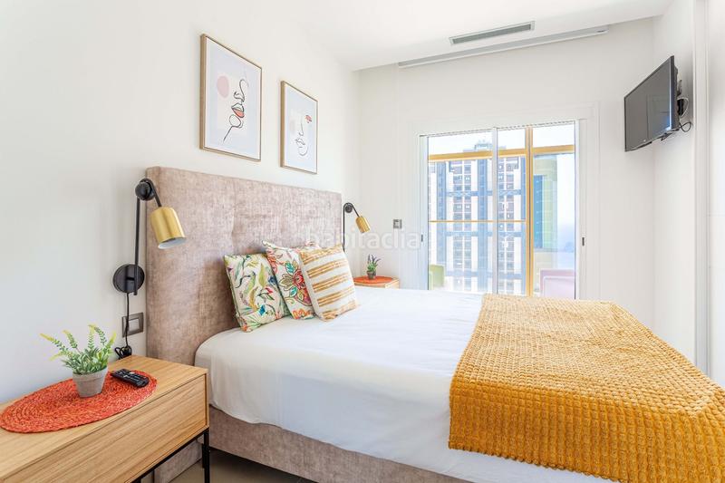Foto 112f6b82-a97a-4ef6-8a86-4a59497e893b. Apartamento  en venta en Playa Poniente en Benidorm