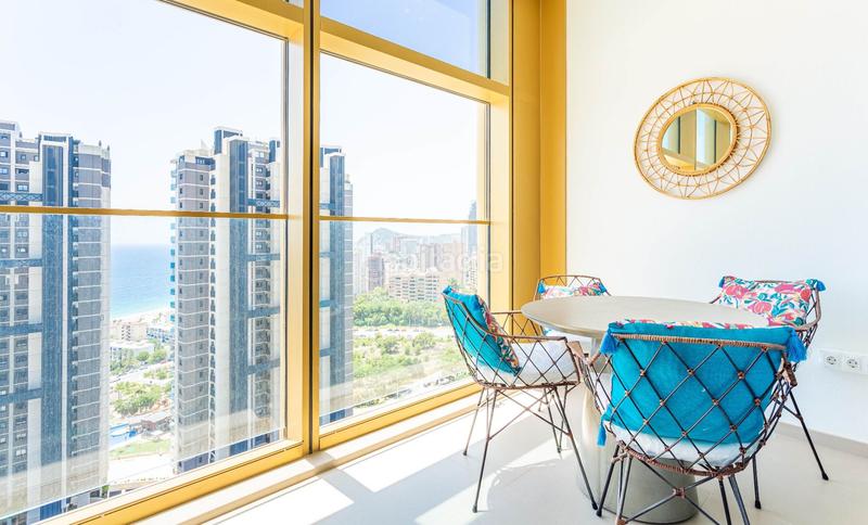 Foto 2fe66f94-8dcc-4526-b6e9-c5aa321a38f4. Apartamento  en venta en Playa Poniente en Benidorm