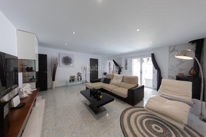 Foto 977c0358-3a90-4214-8693-b51467c55ebb. Casa chalet independiente en venta en la nucia en Nucia (la)