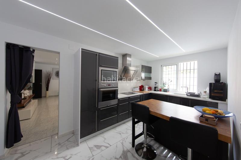 Foto b8dfa84a-96ac-4a20-9cd0-06b92ef500ab. Casa chalet independiente en venta en la nucia en Nucia (la)