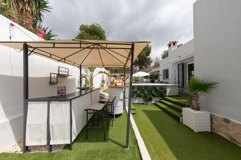 Foto c61b95e2-06c8-4c94-a41d-8c90f9219d4a. Casa chalet independiente en venta en la nucia en Nucia (la)