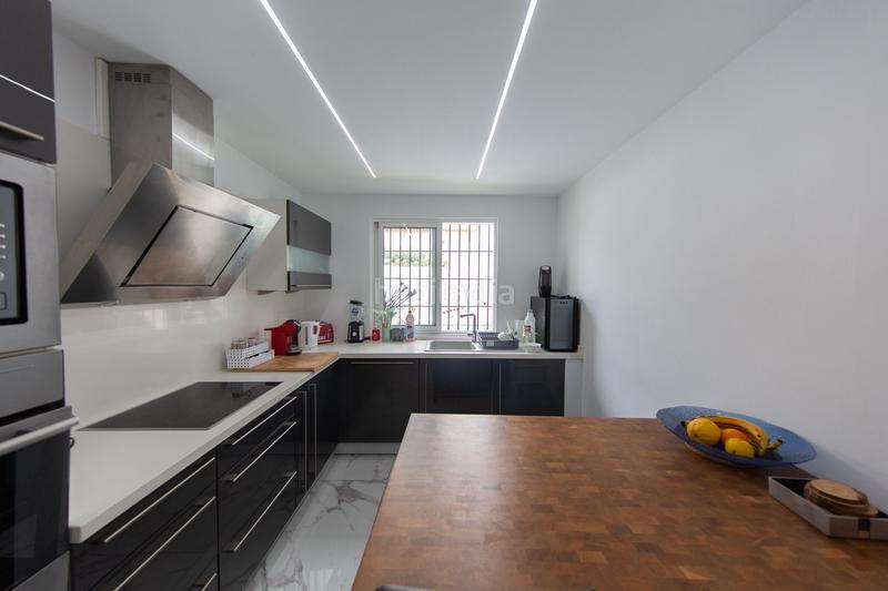 Foto cb5b8a57-e3aa-4938-8866-2cb96bcf91aa. Casa chalet independiente en venta en la nucia en Nucia (la)