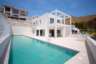 Xalet en Finestrat Pueblo. Se vende villa de lujo en finestrat