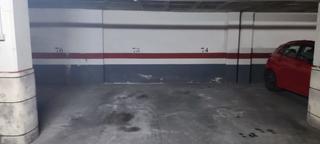 Car parking in Los Ángeles. Se vende plaza de garaje en av. novelda
