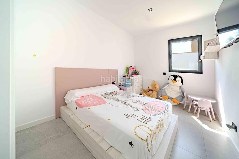 Foto c186abc8-5b7b-4284-baaf-c93da4635f88. Chalet  unifamiliar de obra nueva con primeras calidades en marratxiSa Cabaneta en Marratxí