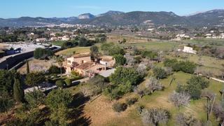 Chalet à Zona Periurbana. Magnífica finca rústica legal en inca de 351m2