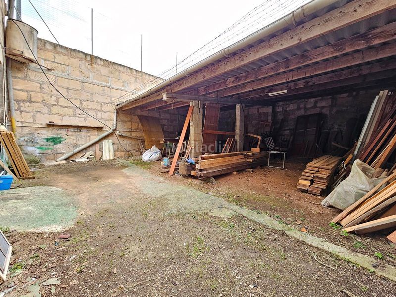 Foto 8a7f9328-6bdd-4674-b884-7286d46f52d2. Casa local urbanizable en Sineu