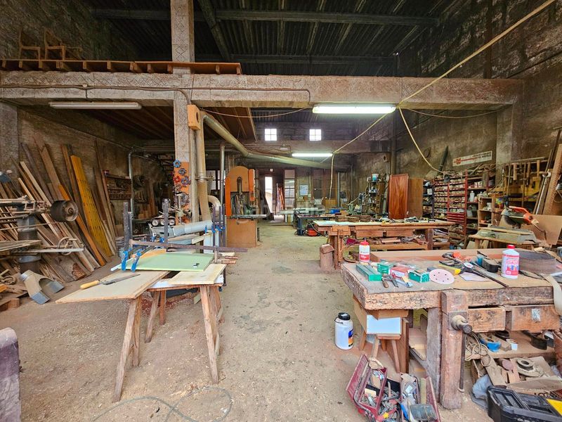 Foto ba42c7d3-fb2c-4eea-a2e0-0444bd474342. Casa local urbanizable en Sineu