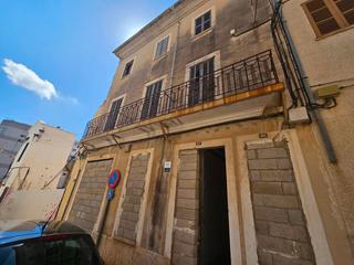 Maison  Calle del teatre. Casa a reformar en el centro de inca