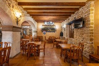 Business premise  Mayor. Encantador barrestaurante mallorquín con vivienda potencial