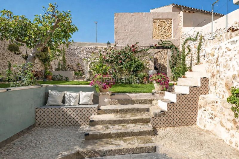 Foto e2dd81b1-8dba-42e4-a94c-e31abcb708f6. Casa  con caracter en Campanet