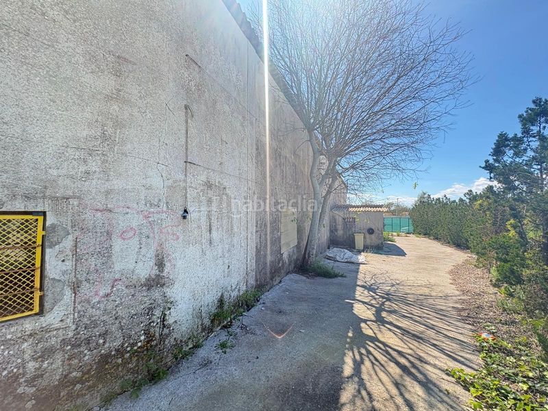 Foto cc0e5534-0b8c-4b83-aa0d-097133482f6a. Nau industrial a Muro