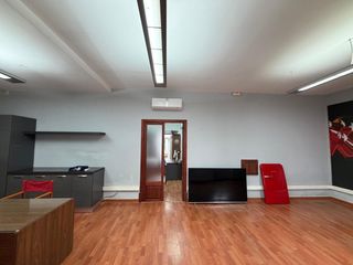 Planta baja en Lloseta. Amplia planta baja de 160 m2 en esquina con garaje triple, terra