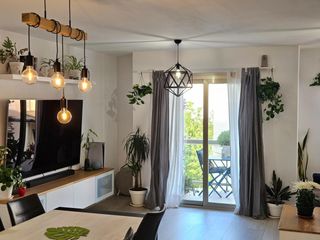 Dachwohnung in Lloseta. Piso con ascensor y piscina comunitaria