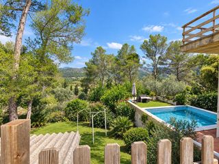 Chalet en Esporles. Chalet con piscina en esporles