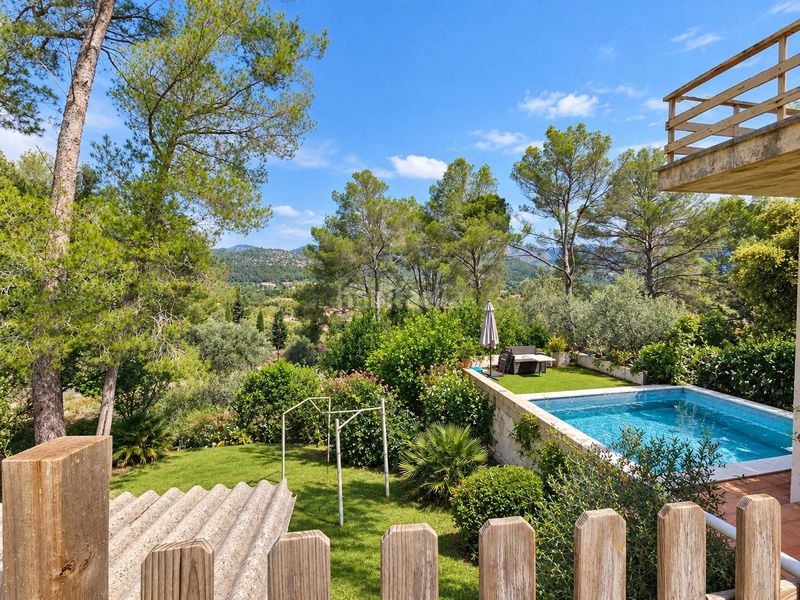 Foto eb9e6a4e-cb31-4786-b532-7a9a91996181. Chalet mit parking in Esporles