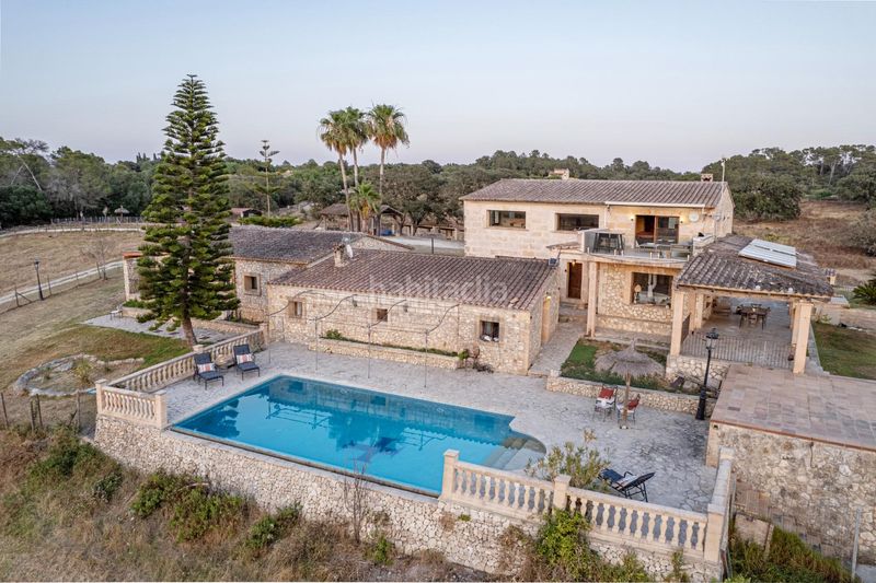 Foto 4f0dfd79-5944-49d3-ae95-1125fe8586d9. Masia amb calefacció piscina a Llubí