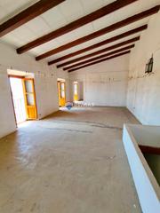 Casa a Lloseta. Casa mallorquina en lloseta 356m, 5 hab., piscina, garaje.