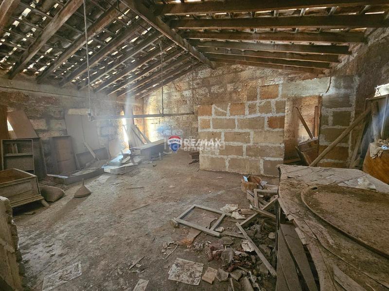 Foto a32ede9f-3e19-4baa-b2f3-a3a719cb1ecc. Maison avec parking dans Centro Inca