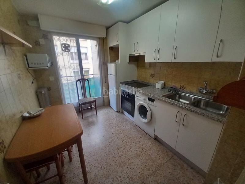 Foto f0320246-bcb8-40b7-9092-387415ef3259. Miete etagenwohnung in calle pedro ciruelo 8 in Vidal Salamanca