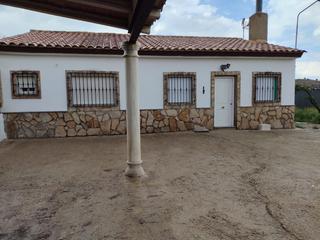 Masia  Vial camino. Chalet nuevo entre chercos y tahal.