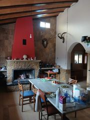 Finca r�stica  N/a. Se vende cortijo en sierro (almer�a).