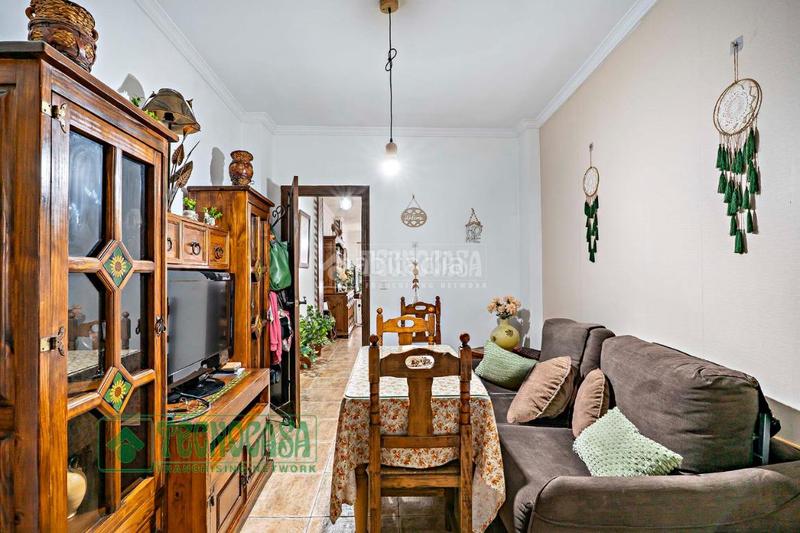 Foto 46cdd06e-be93-419e-8bdb-3a2ce0d0e852. Casa pareada casa en venta en Álora