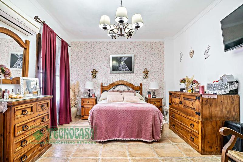 Foto 4ca7c9d6-4829-4560-963e-28ad75b20ad2. Casa pareada casa en venta en Álora