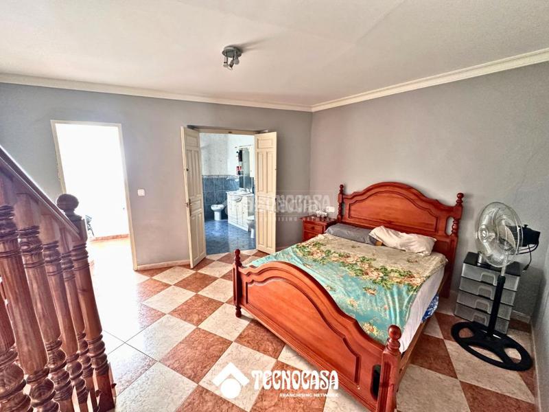 Foto 5b8749ff-4aa8-4ec3-a1f7-4a57515e5143. Casa  en venta en Álora