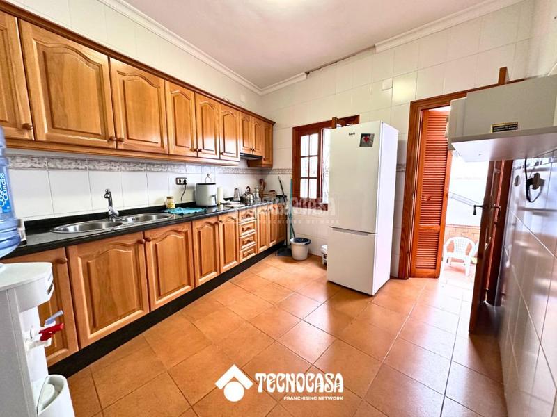 Foto 495bb402-f167-4d19-86d0-9f371c46473a. Maison jumelée dans Álora