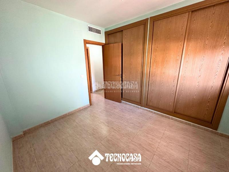 Foto f0c316d7-5e8b-4075-bd9c-432057b16080. Appartement avec parking dans Álora