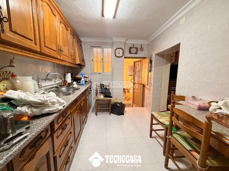Foto 6c92f5f2-9276-4ce9-bb21-e514053a6c58. Casa amb aparcament a Álora