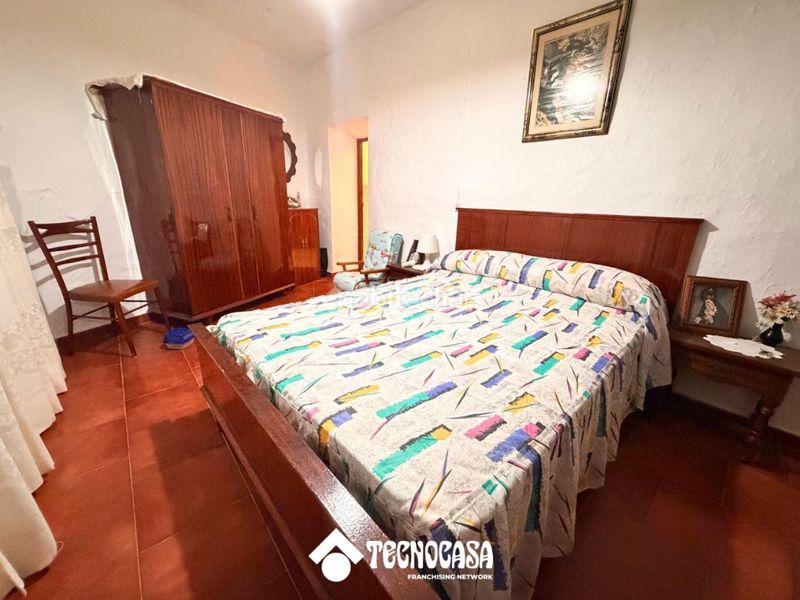 Foto 7b76633f-4f44-4ea2-a414-0d9c6d712a96. Casa amb aparcament a Álora