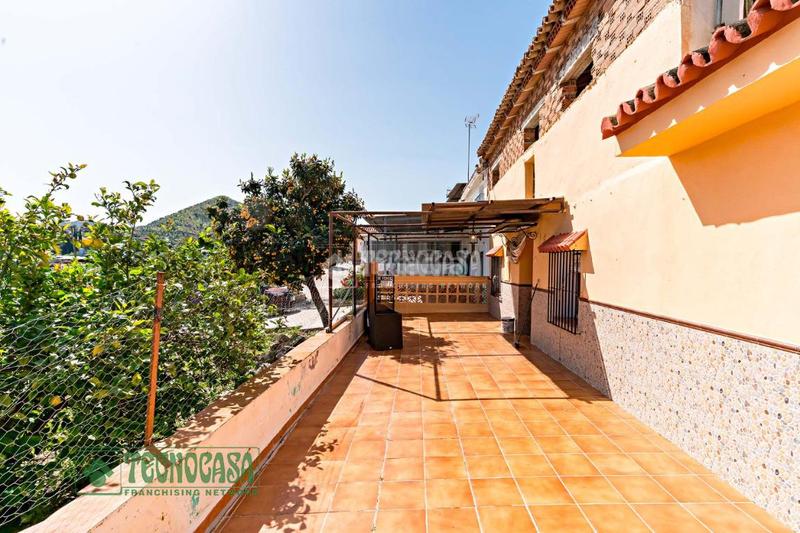 Foto 12a0b6cd-d276-48ee-a2d0-8ddfa7eb9bff. Casa  en venta en Álora