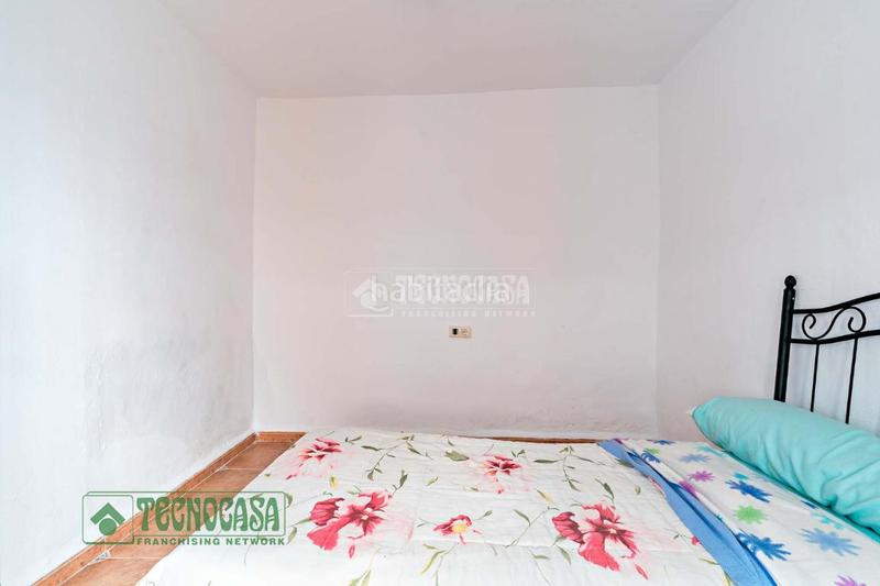 Foto a210ee12-7f0e-4b9d-a9e7-facd56f0025c. Casa  en venta en Álora