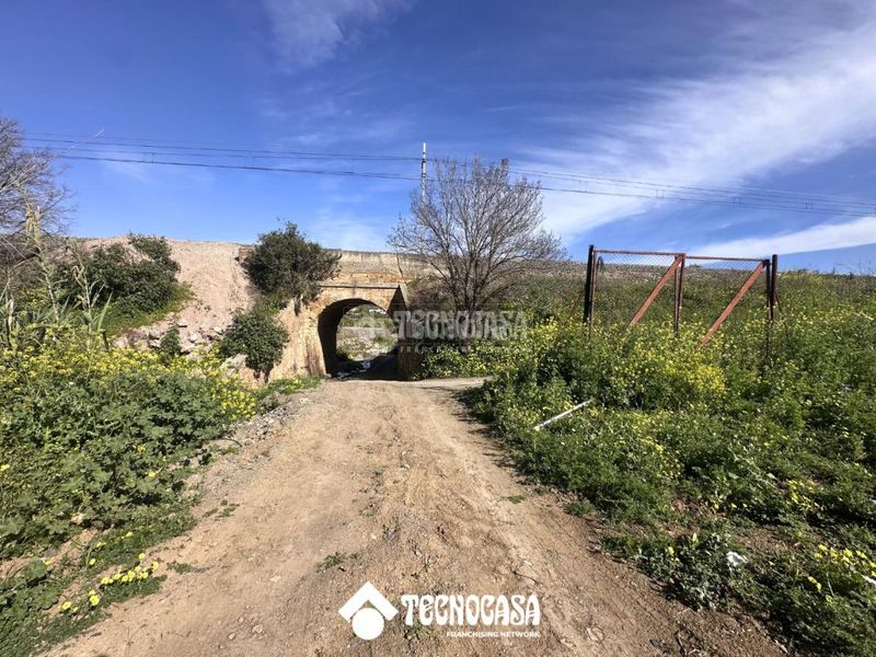 Foto 336e651f-d5b4-4ce2-8c33-eedb9e80c646. Finca rústica a Álora