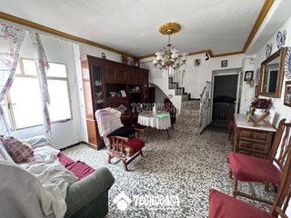 Maison jumelée à Álora. Casa en venta en álora