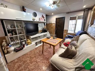 Casa in Álora. Casa en venta en álora