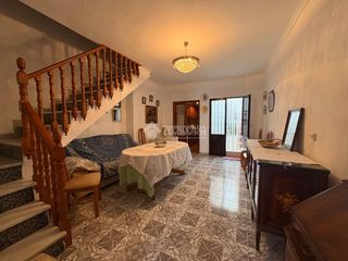 Casa aparellada a Ardales. Casa en venta en ardales