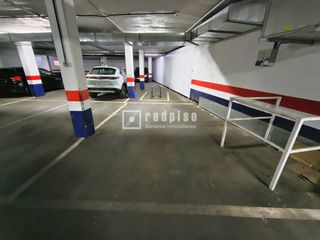 Parking coche en del Saúco