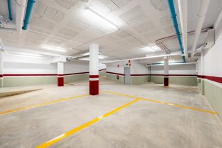 Parking coche en Carrer de cèsar martinell i brunet 41. Plaza de parking edificio obra nueva