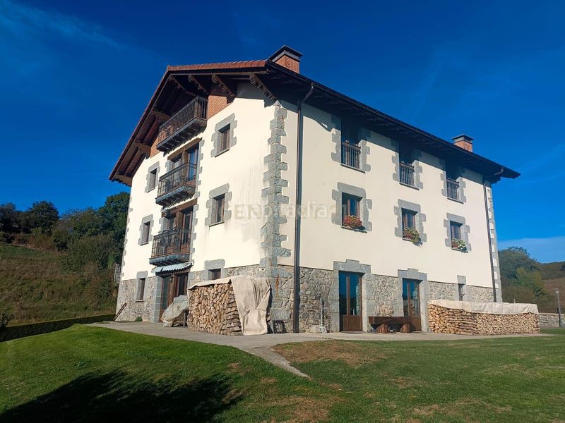 Foto bf2037fe-0837-4c0e-a04a-d8d7a86b9b2c. Casa a etxarri a Larraun