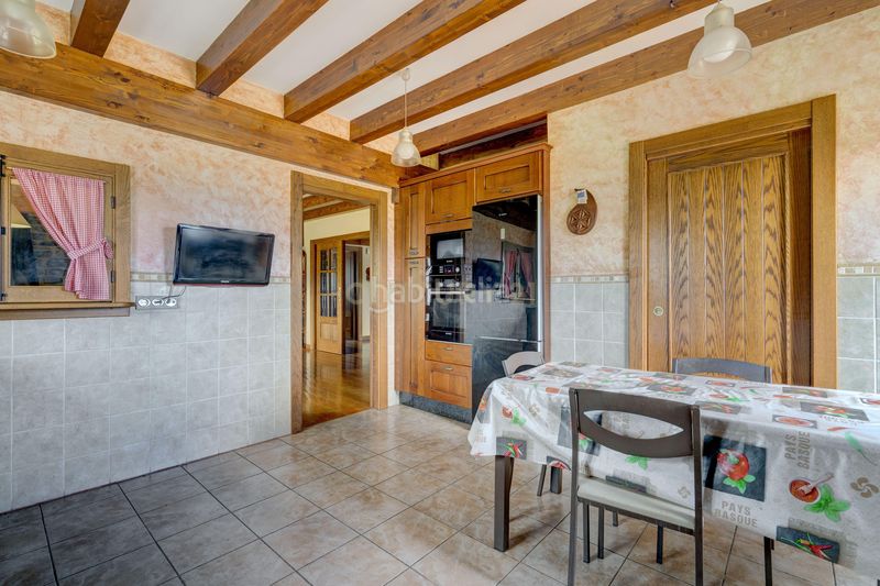 Foto c8180d49-f7ec-4136-9866-e71179d71157. Casa a etxarri a Larraun