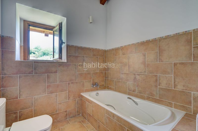 Foto d70a1314-8ecb-45a6-ba13-4d0a38ae9a90. Casa a etxarri a Larraun