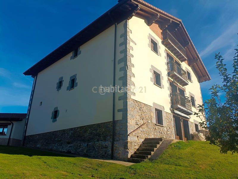 Foto f17df014-00e7-4393-a8bf-9f2af10e2d86. Casa a etxarri a Larraun
