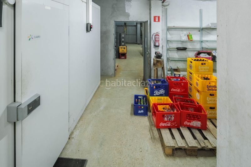 Foto 33b0c308-e87e-42b0-9b8d-c84bc6b97142. Edificio in ledoira in Frades