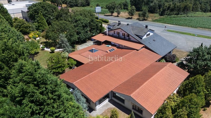 Foto bbfde101-5c82-4c18-a24b-4c99a0f0fc1e. Edificio in ledoira in Frades