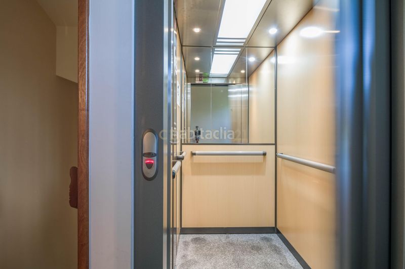 Foto ce9b629d-f003-4080-abf3-4ac8d36a96ff. Edificio in ledoira in Frades